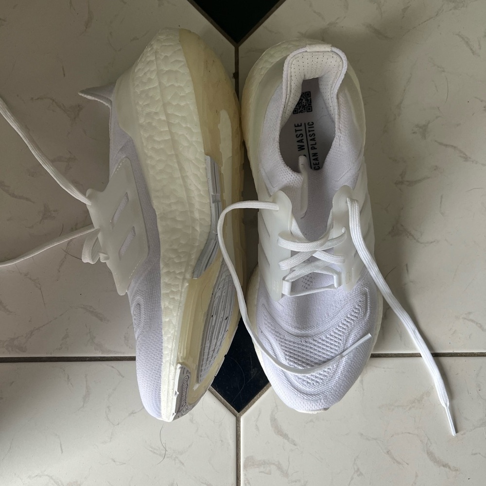 Adidas Ultraboost Light size US 8